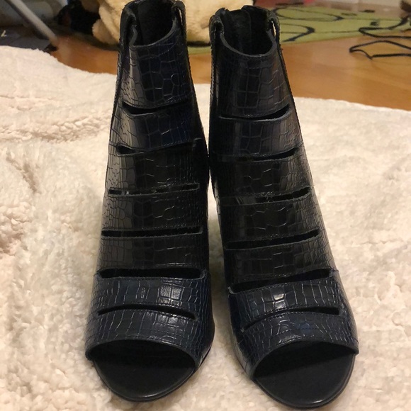 Rebecca Minkoff heels - Picture 1 of 5